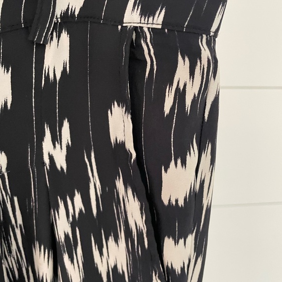 Parker Devlin Pants in Striga - Picture 3 of 9